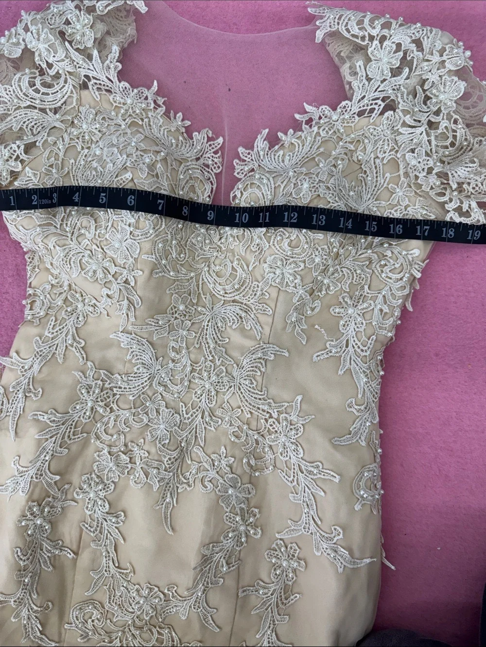 Elegant Lace Long Sleeve Dress - Picture 9 of 17